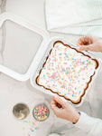 8x8 Pan Frame w/ Lid & Serving Spoon - White